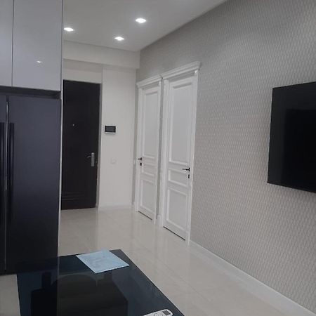 Holiday Centrum Yerevan Ngoại thất bức ảnh