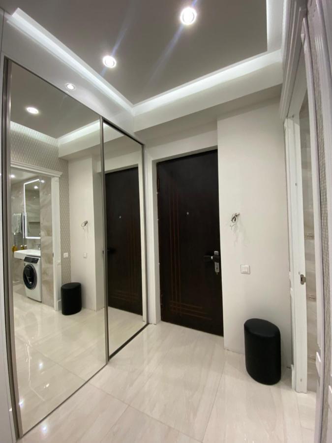 Holiday Centrum Yerevan Ngoại thất bức ảnh