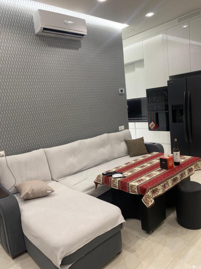 Holiday Centrum Yerevan Ngoại thất bức ảnh