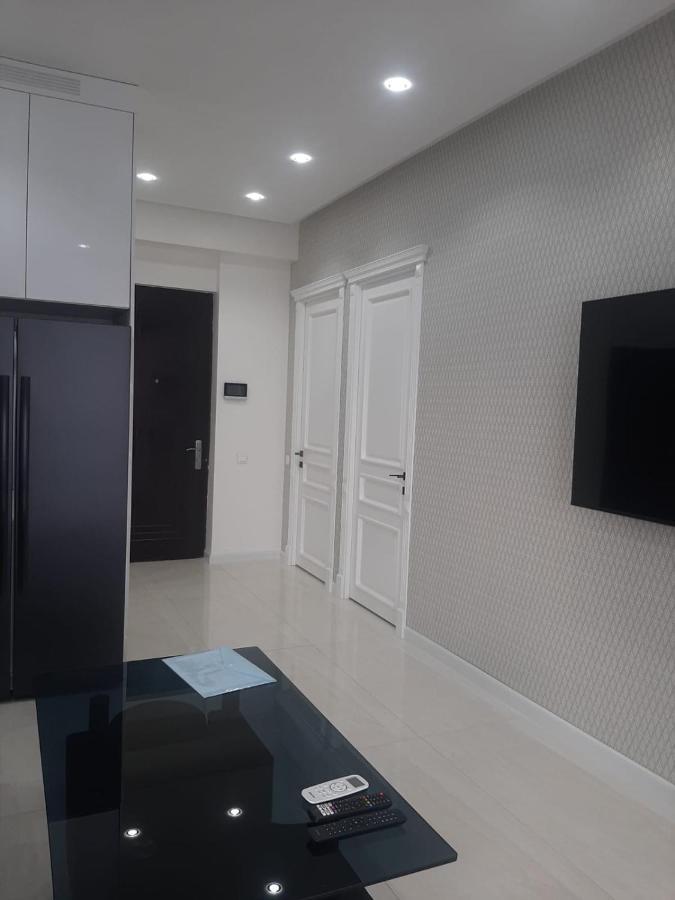 Holiday Centrum Yerevan Ngoại thất bức ảnh